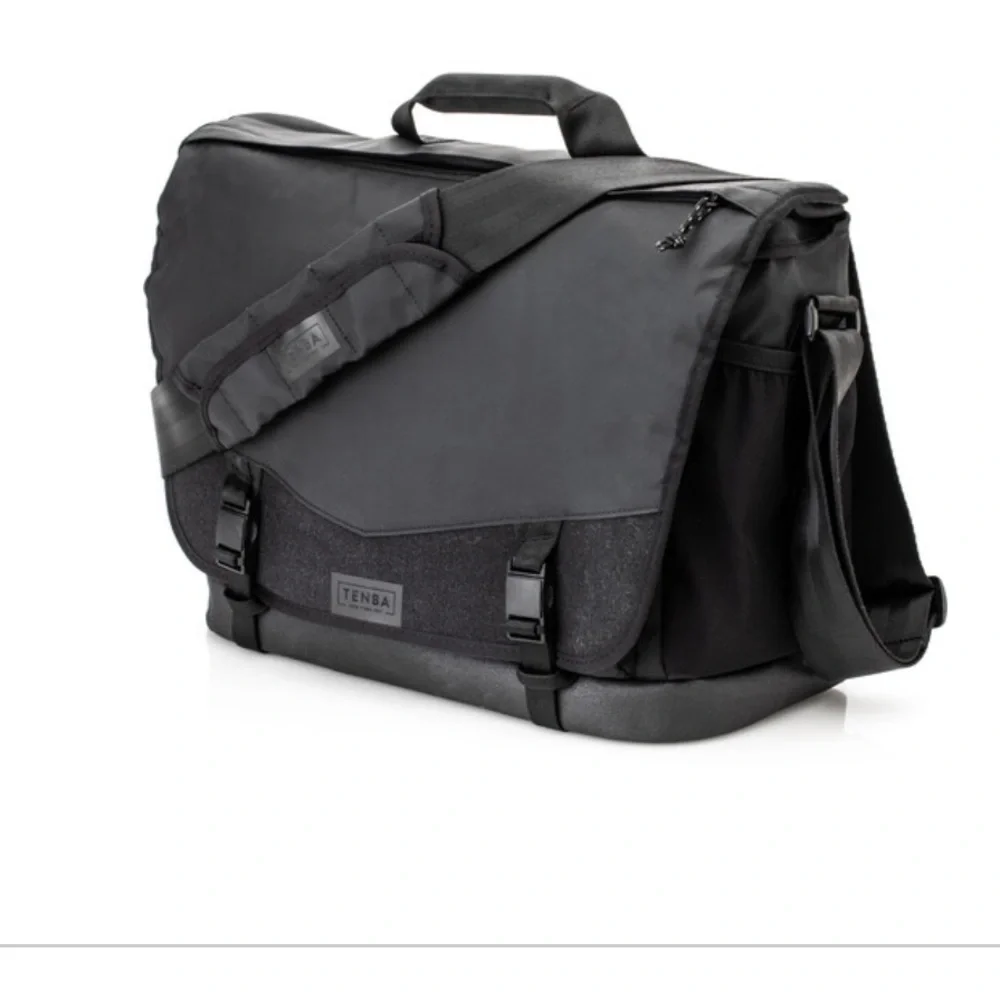 NEW TENBA p513 Black Camera Bag/Briefcase